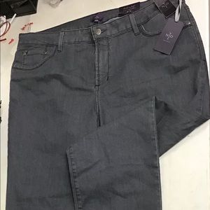 NYDJ 20W Jeans
